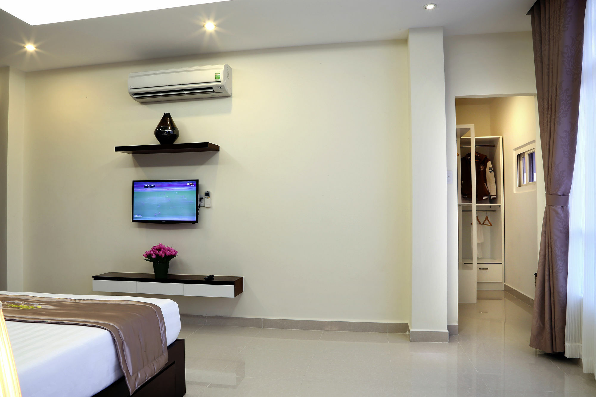 Thien Ha Hotel & Apartment Хошимин Экстерьер фото